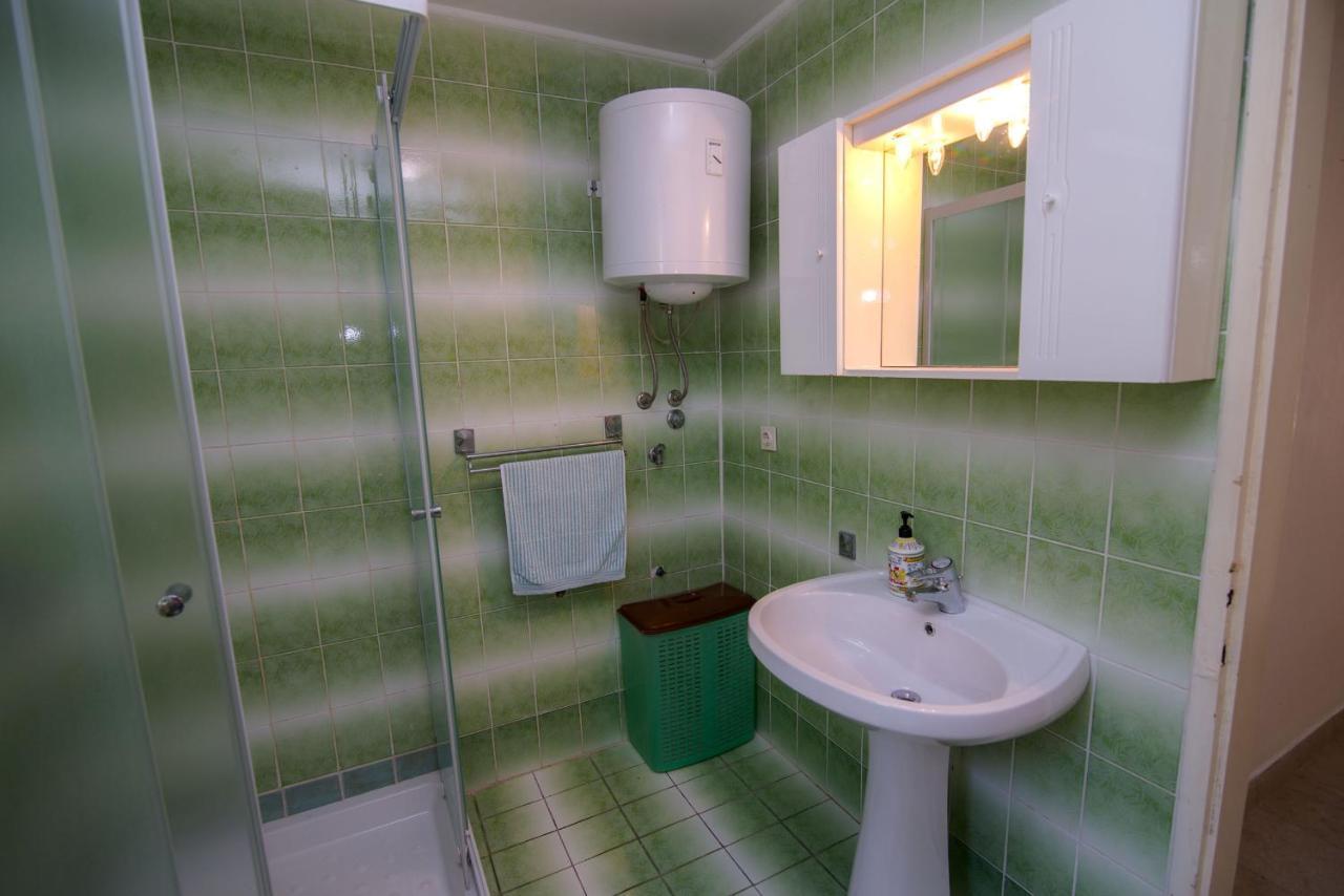 Nena Apartment Mali Losinj Exterior photo