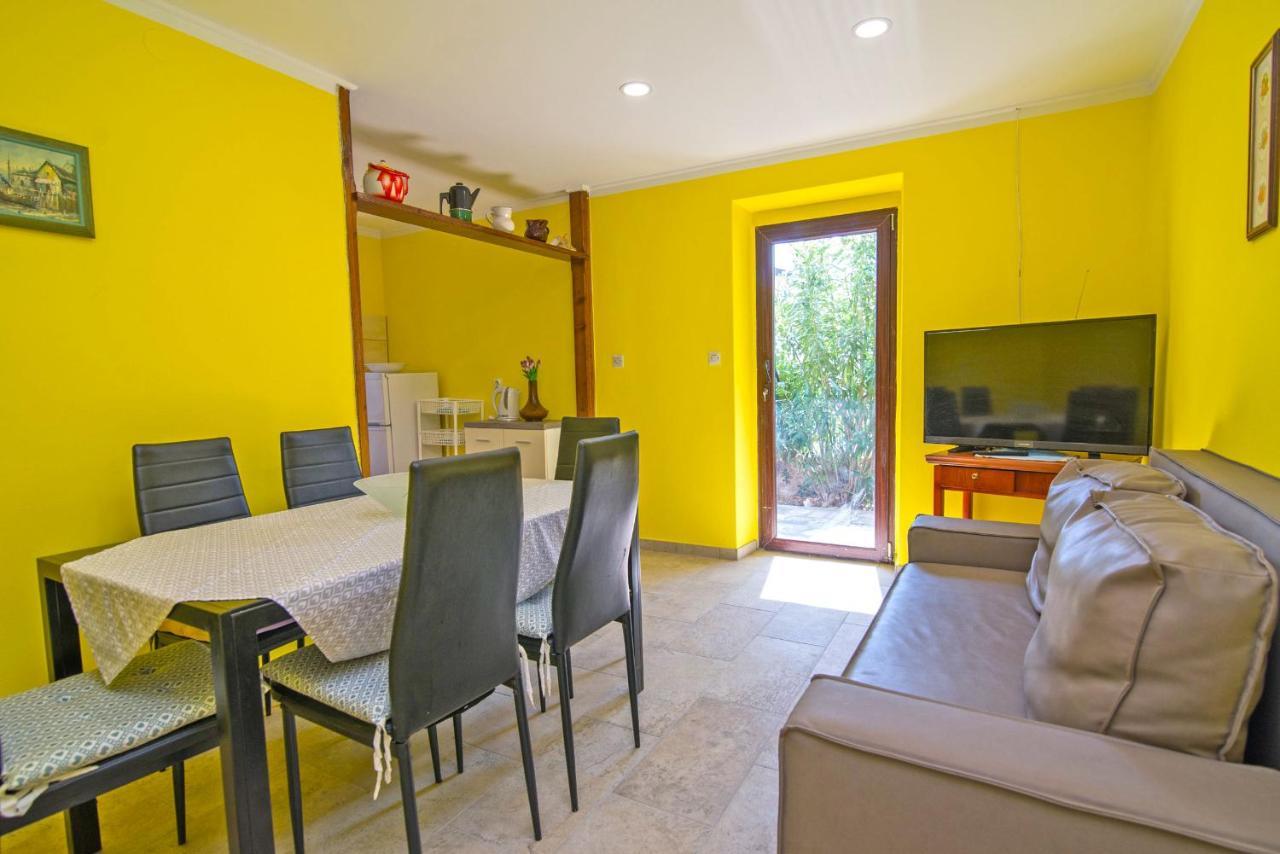 Nena Apartment Mali Losinj Exterior photo